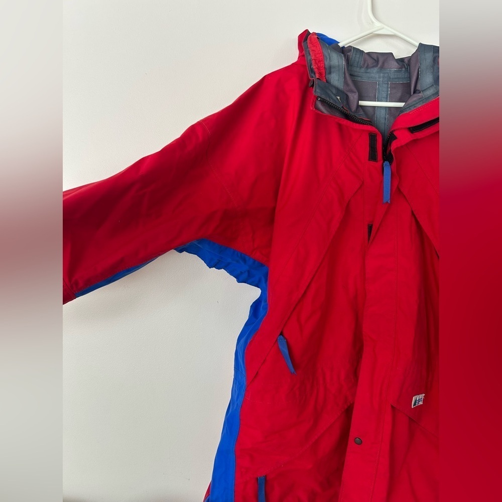 VINTAGE Gore-Tex Mountain Equipment CO-OP Jacket - Size XL Red - Picture 3 of 10